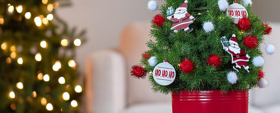 Main image for the article:2015 Holiday Decor Trends