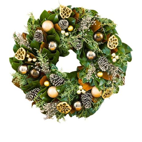 Gleaming Greetings Fresh Magnolia Wreath Image