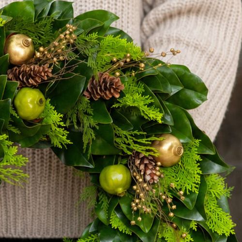 Golden Cedar Fresh Magnolia Wreath Image