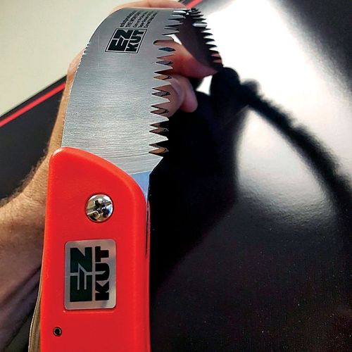 EZ KUT - WOW Saw and Sheath Image
