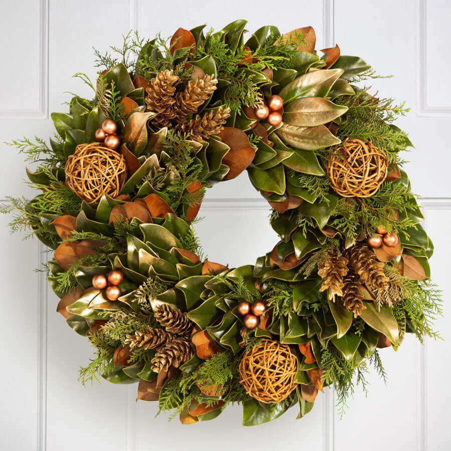 Champagne Celebration Holiday Wreath Image