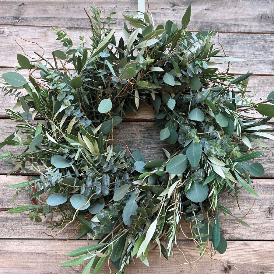 Fresh Curly Willow and Eucalyptus Wreath Image